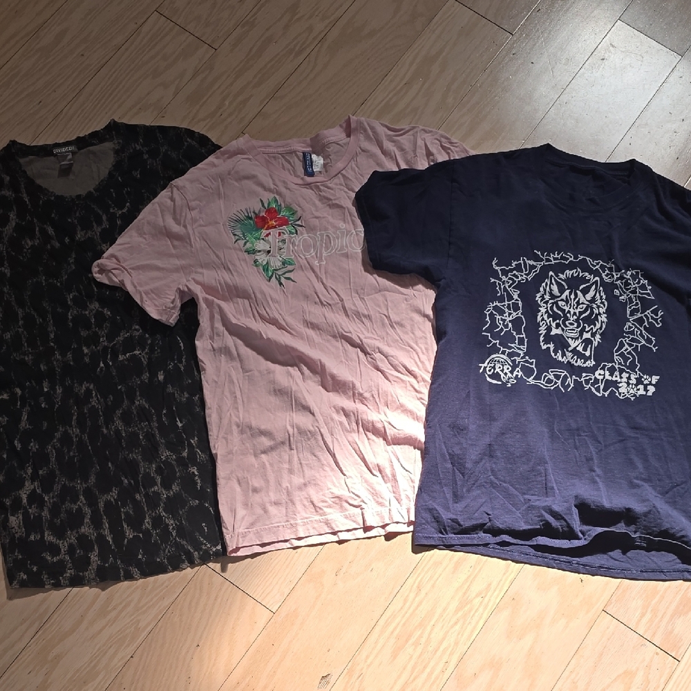 DIVIDED -FRUITS BLOOM Pink Graphic Kids Shirt
